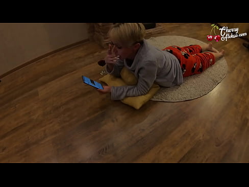 ❤️ Crazy blonde suger stor pikk suger og spretter på den - analsex ❤️❌ Russisk porno hos oss ❤