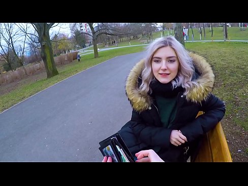 ❤️ Svelger en fremmeds varme sperm for penger - blowjob i parken av Eva Elfie ❤️❌ Russisk porno hos oss ❤